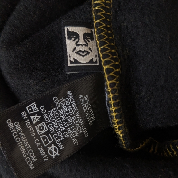 OBEY crewneck sweatshirt - Picture 4 of 4